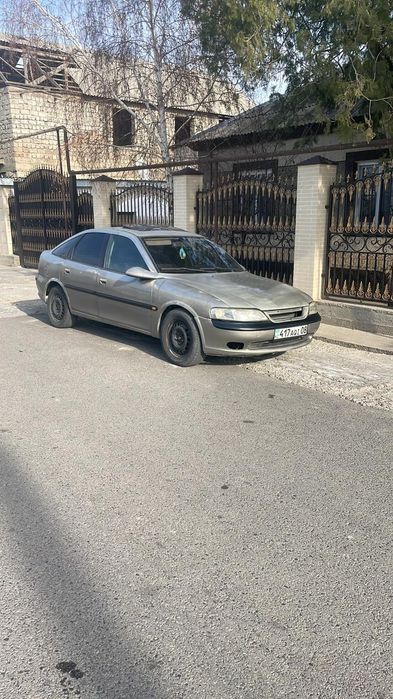 В продаже опель вектра б