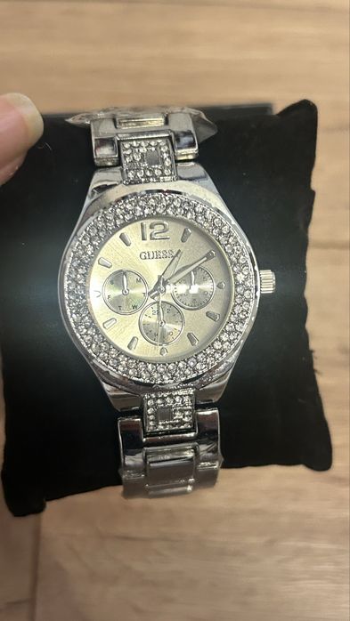 Ceas Guess dama argintiu