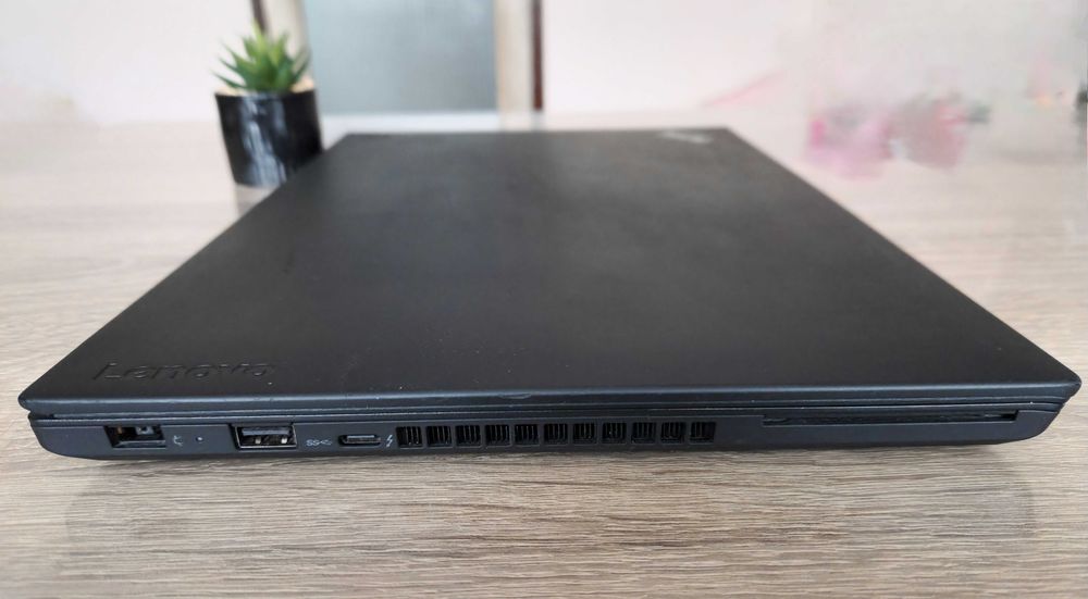 Лаптоп Lenovo Thinkpad T470 i5 / 16GB RAM / 256GB БЕЗПЛАТНА ДОСТАВКА!