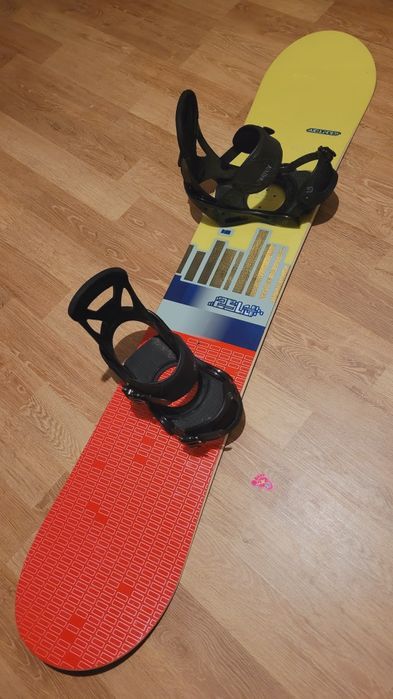 Placa snowboard Burton 152 cu legături Burton