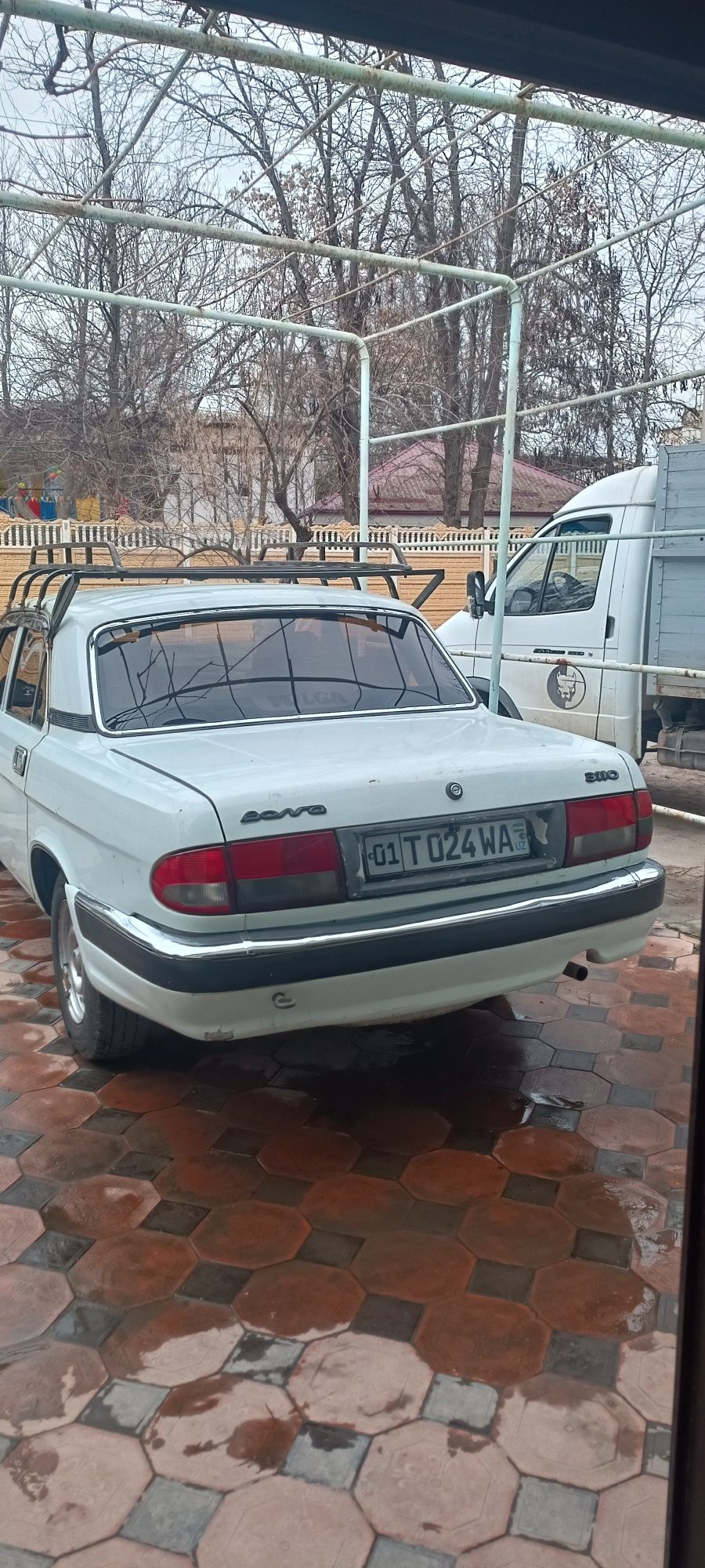 Волга 3110 год2002