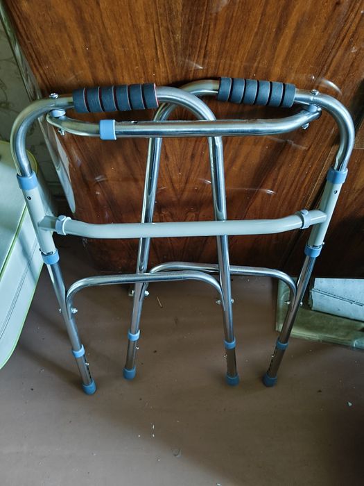 Ходунки шагающие