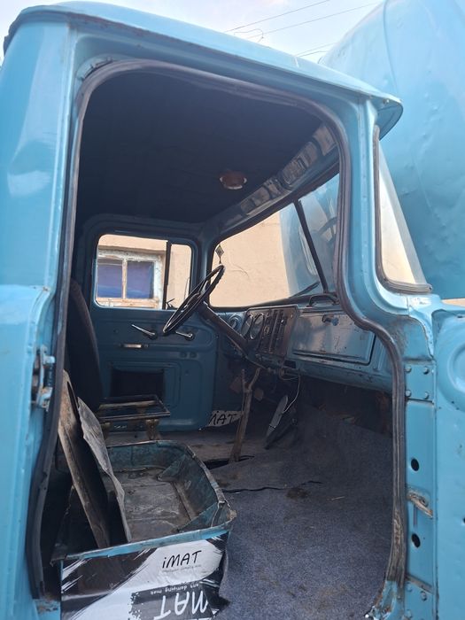Зил бортовой 1989 лий сотилади срочно