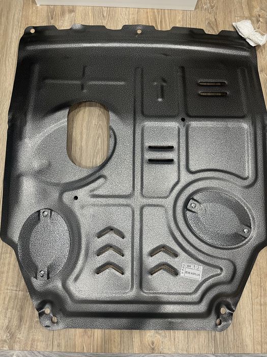 Новая железная защита картера на Changan x5 plus