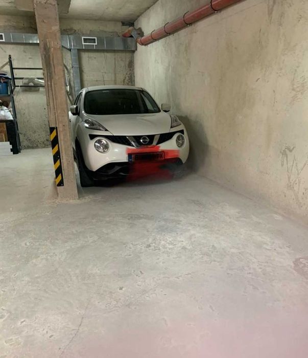 Закрито паркомясто Бриз