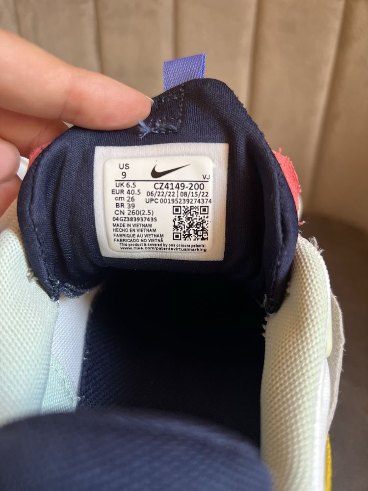 Дамски маратонки Nike Air Max Furyosa цветни