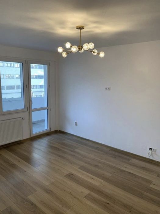 Zugrav servici premiu