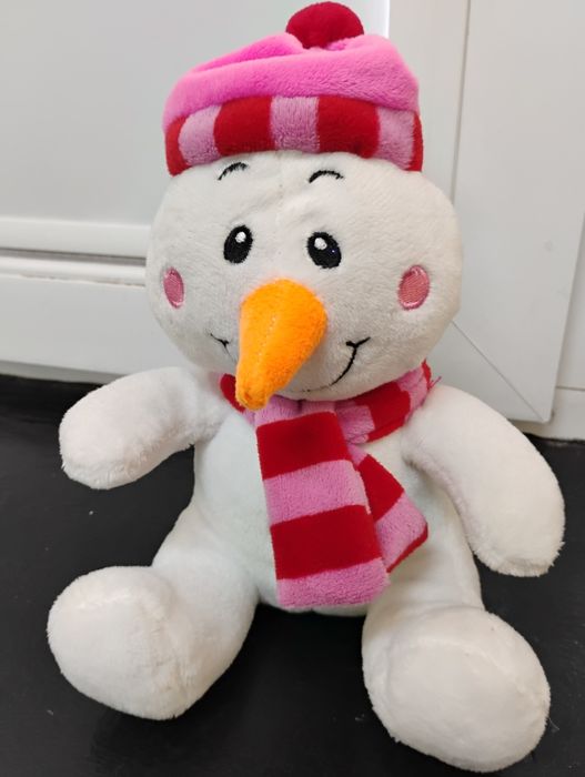 Плюшена играчка Снежко