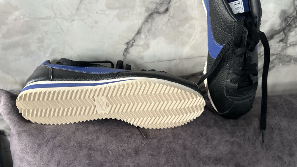 Нови оригинални маратонки Nike