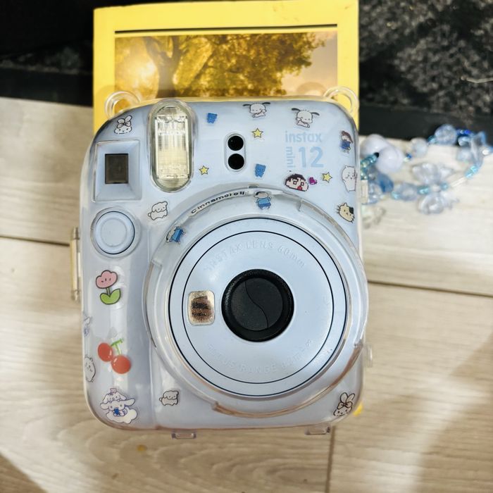 Instax mini 12 продам