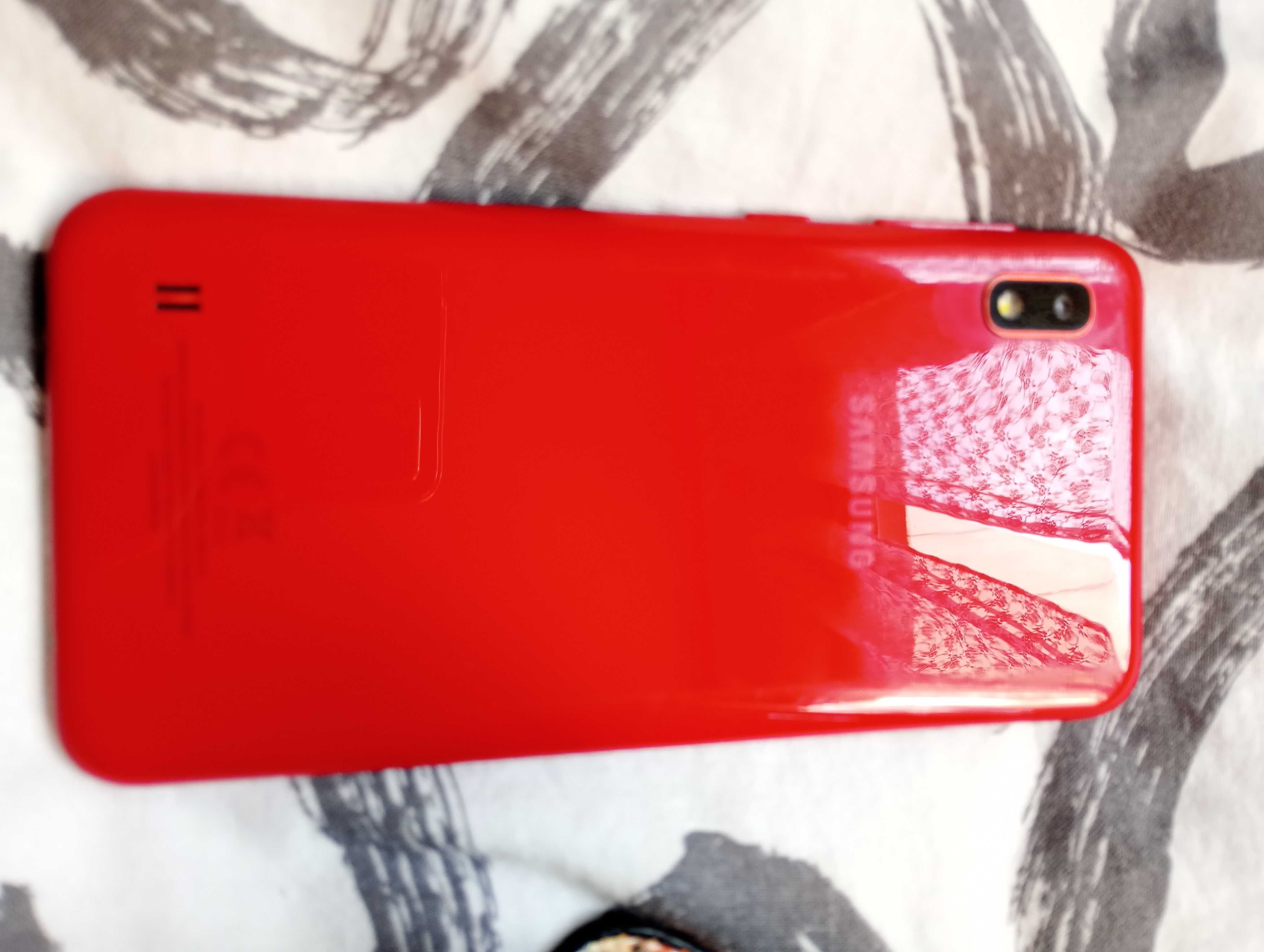 Смартфон Samsung Galaxy A10