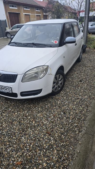 Vând Skoda Fabia 1.2