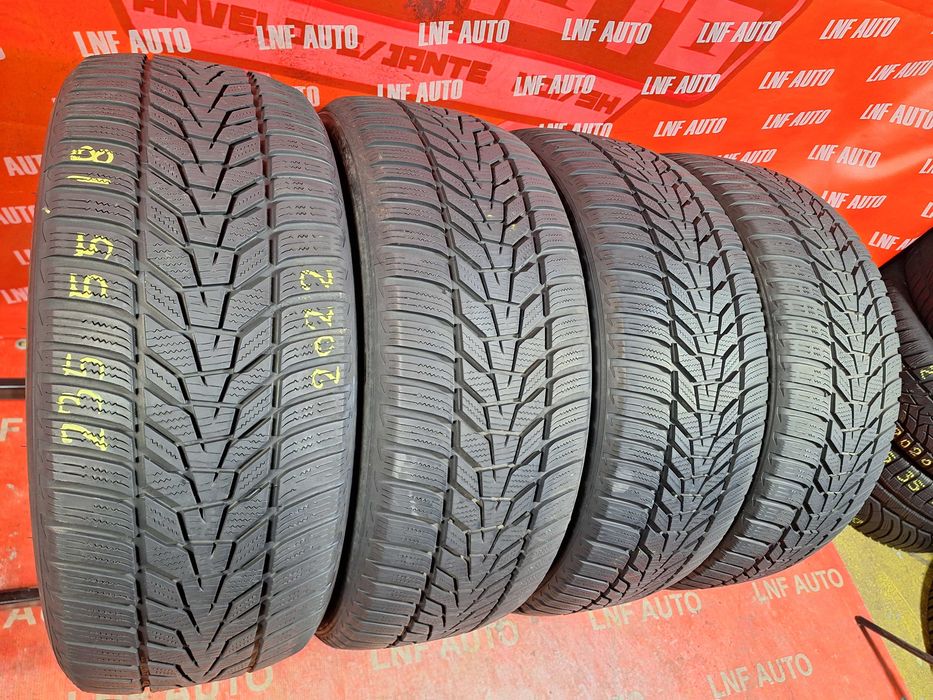 Anvelope de IARNA - 235/55/18 - HANKOOK - 6 MM - DOT 2022 !