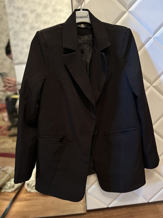 Женский черный пиджак