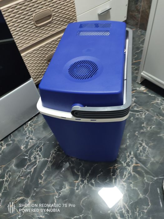 Ladă frigorifică auto 12V