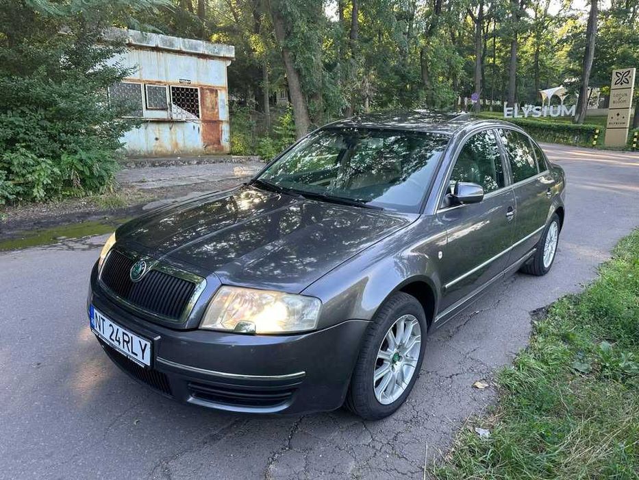 Skoda Superb 2004