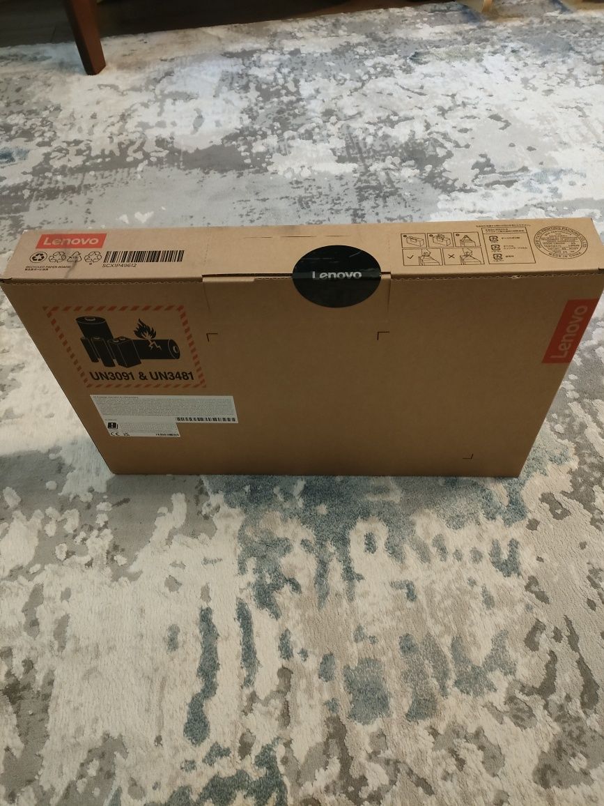 Vând Laptop Lenovo V15 G4 IRU