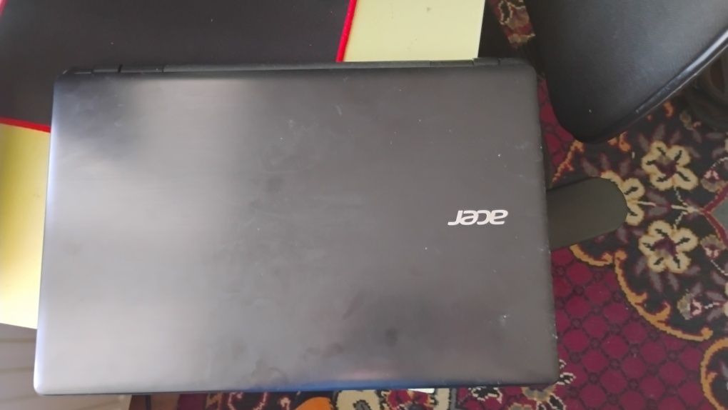 Предлагам Лаптоп Acer