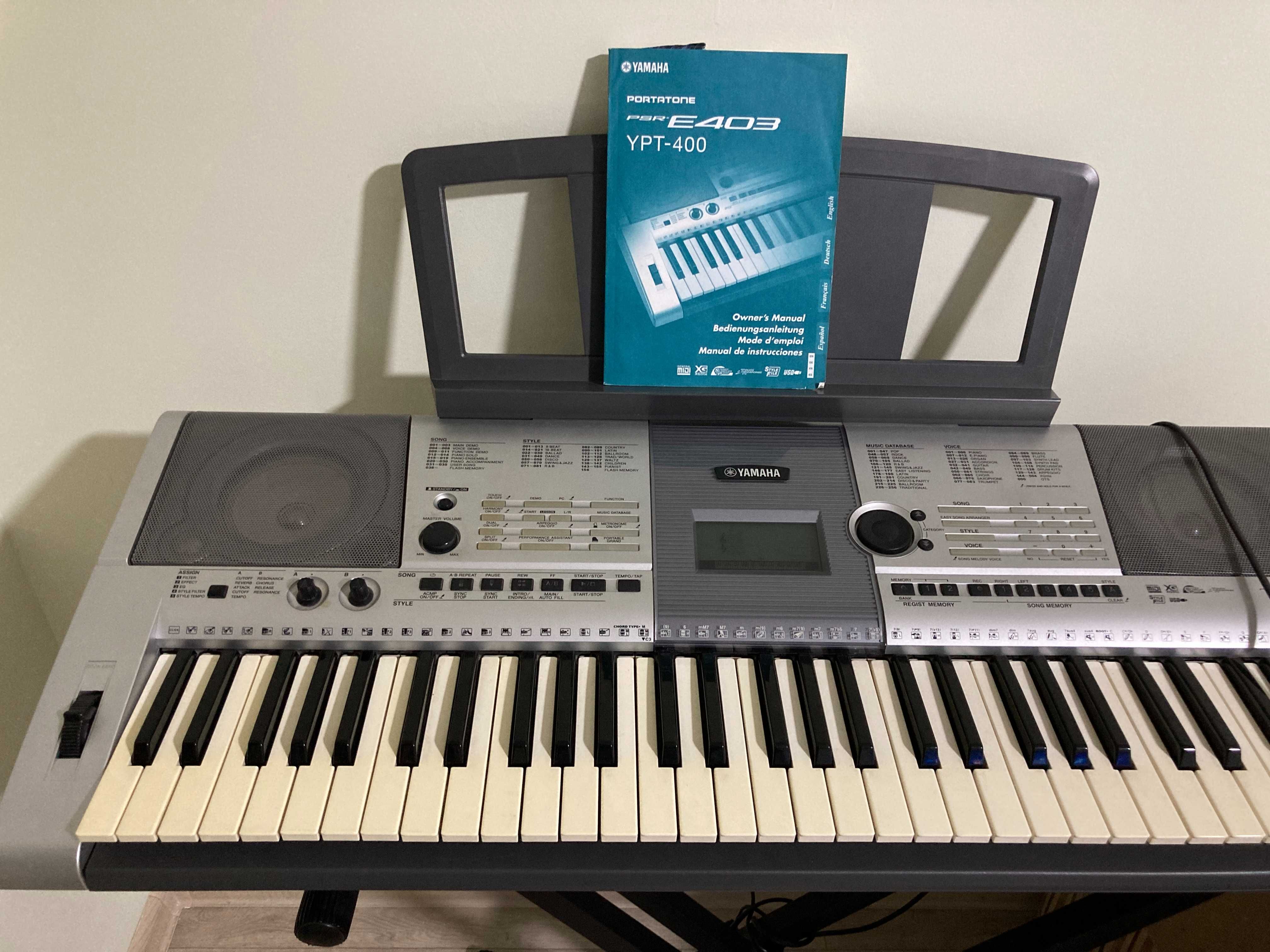 Синтезатор Yamaha PSR-E403 с подставкой