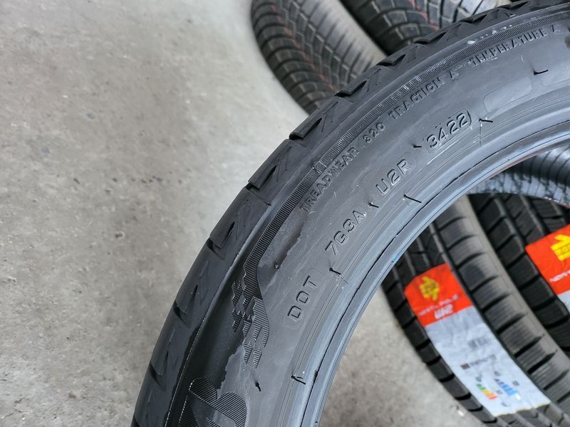 255/40/18//225/45/18 BRIDGESTONE