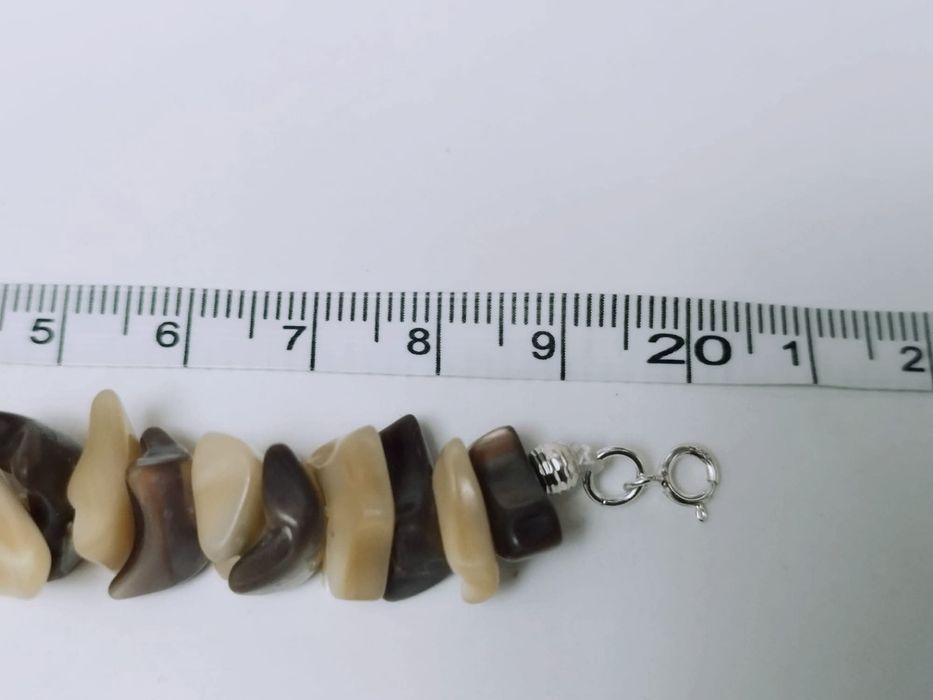 Bratara din scoici naturale cu inchizatoare si zale din argint de 925