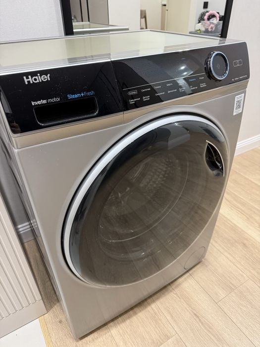 Стиральная машина Haier HW80-BP14979S Серебристый