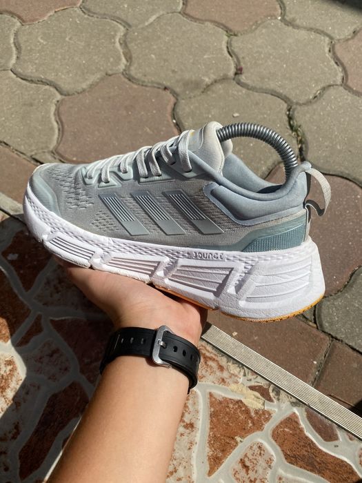 Adidasi Adidas Questar