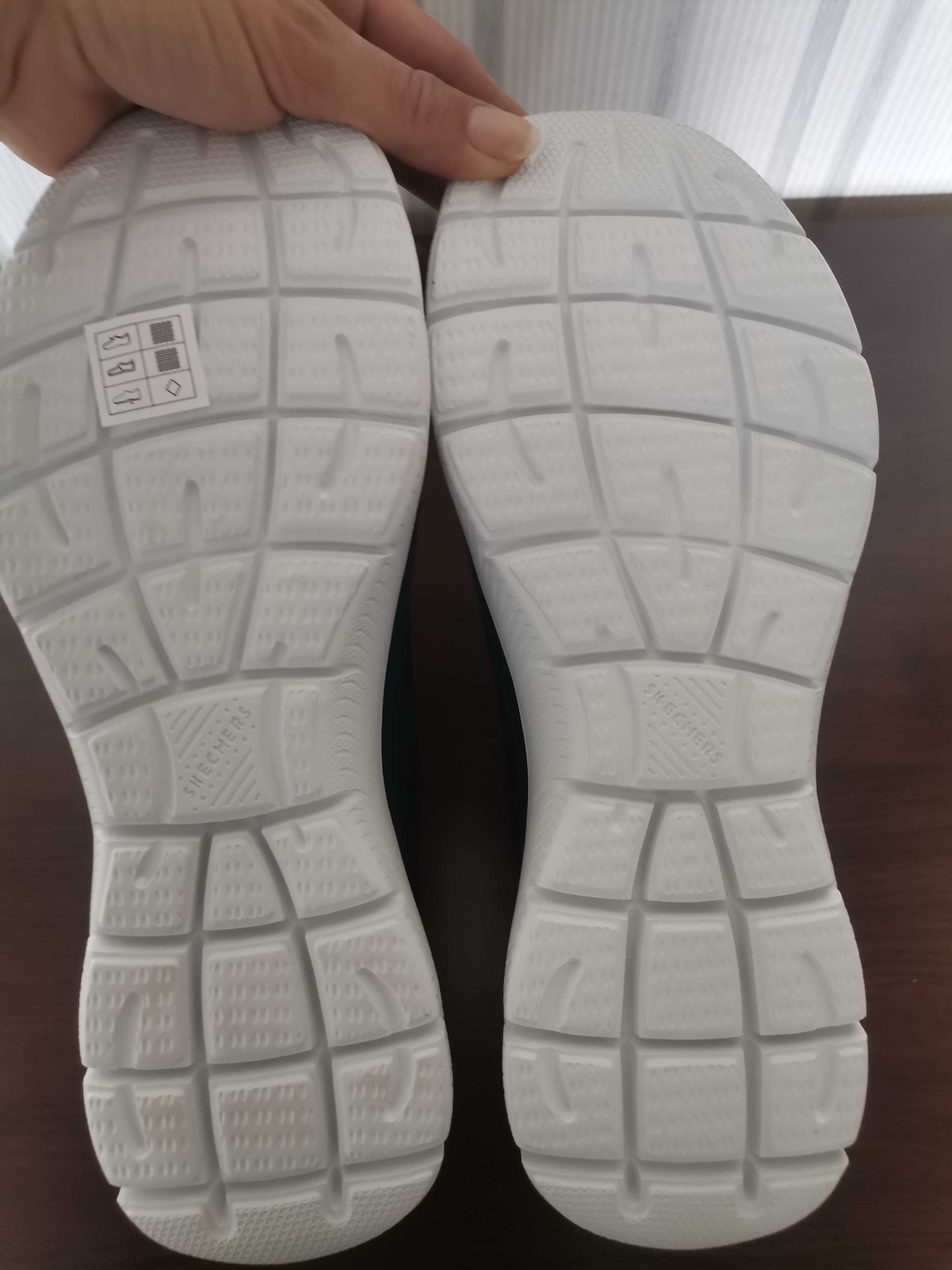 Дамски маратонки Skechers, размер 41