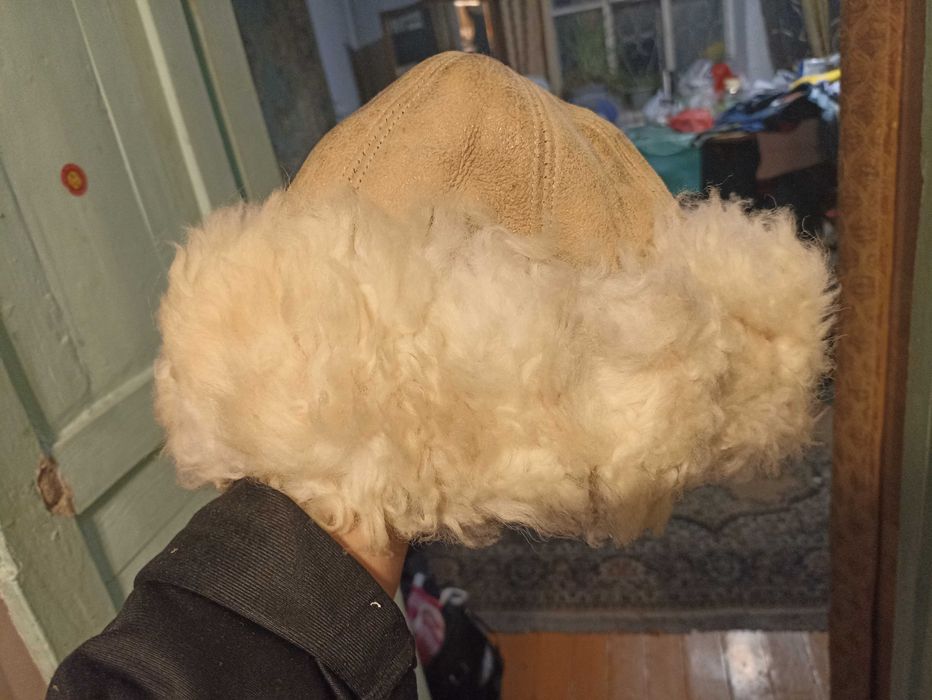 Шапочка женская меховая стильная