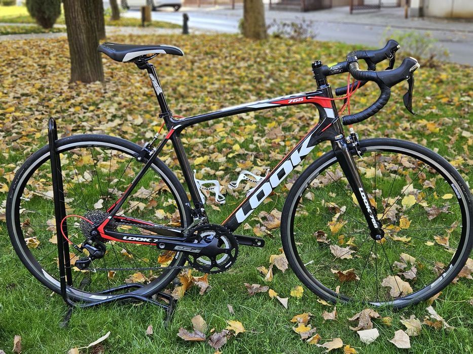 Карбонов шосеен велосипед LOOK