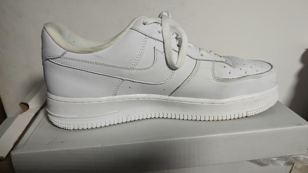 Vând airforce custom