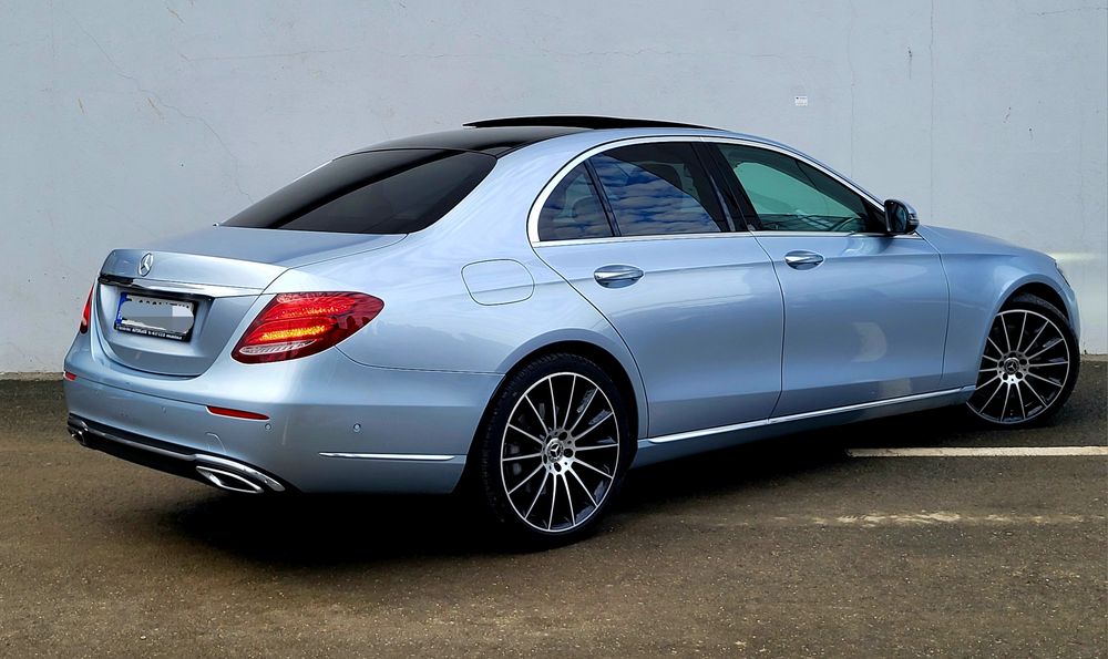 Mercedes E350d 4MATIC/140.000km/Panoramic/Distronic Plus/Soft Close