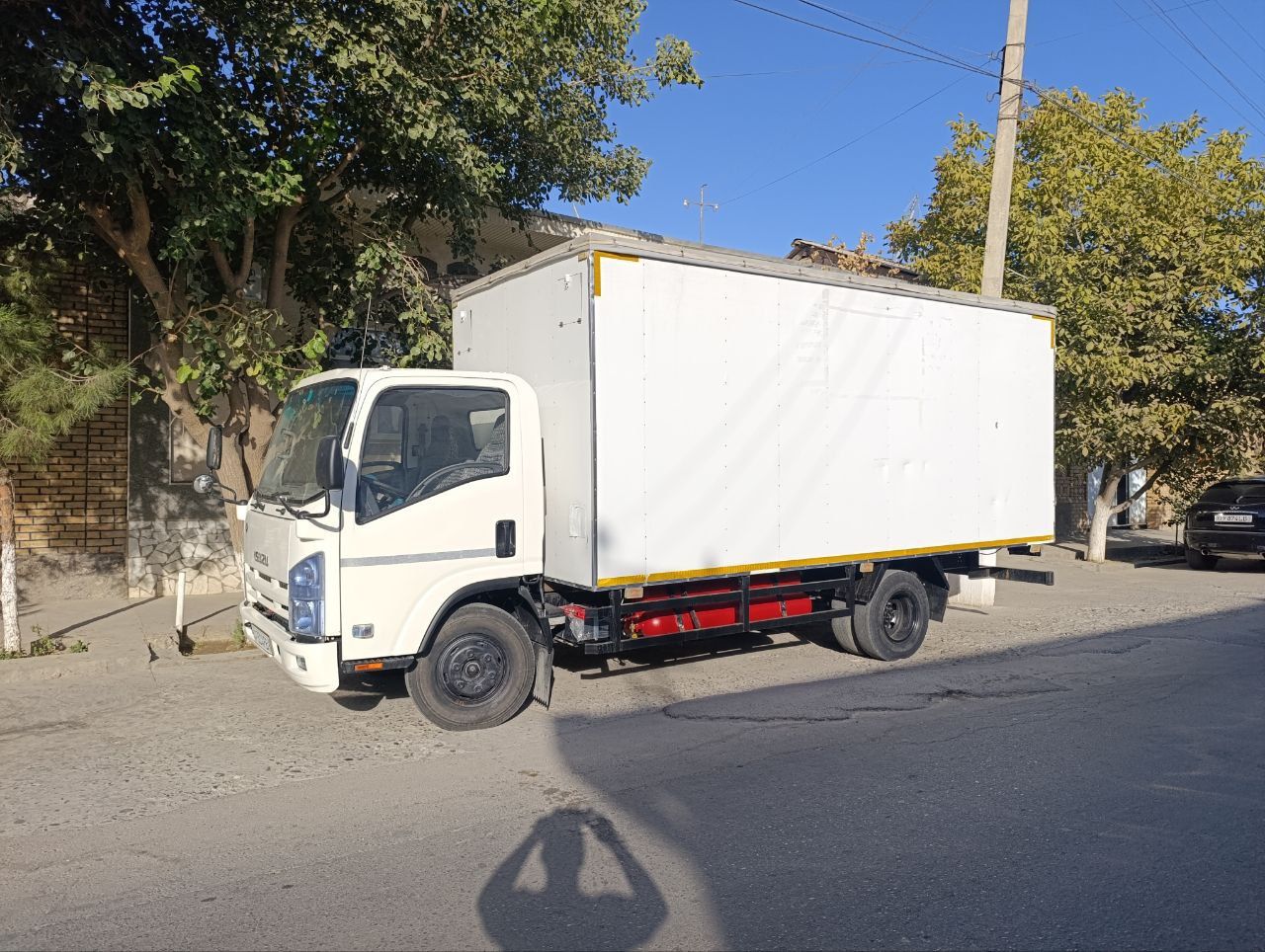 Isuzu NQR 71 PL .