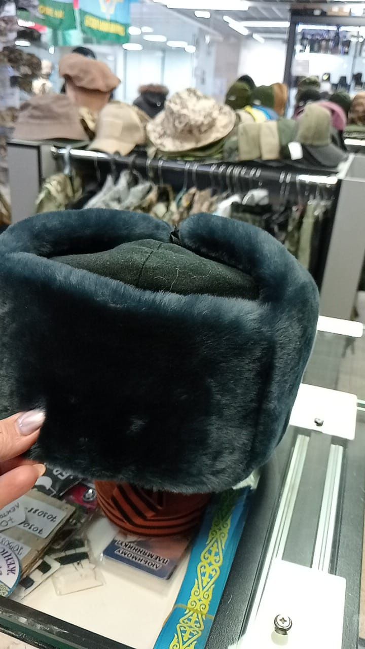 Продам ушанку для сотрудников