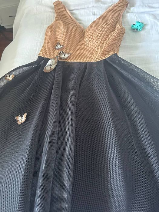 Prodaja veshi odejdi i platiye brend