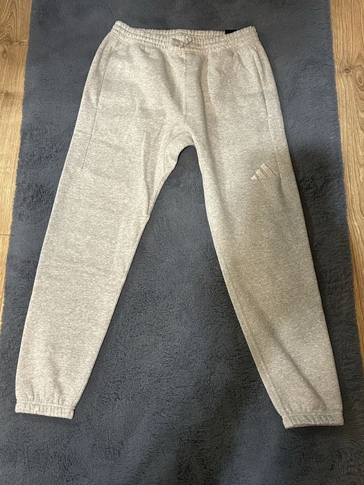 Adidas regular fit M