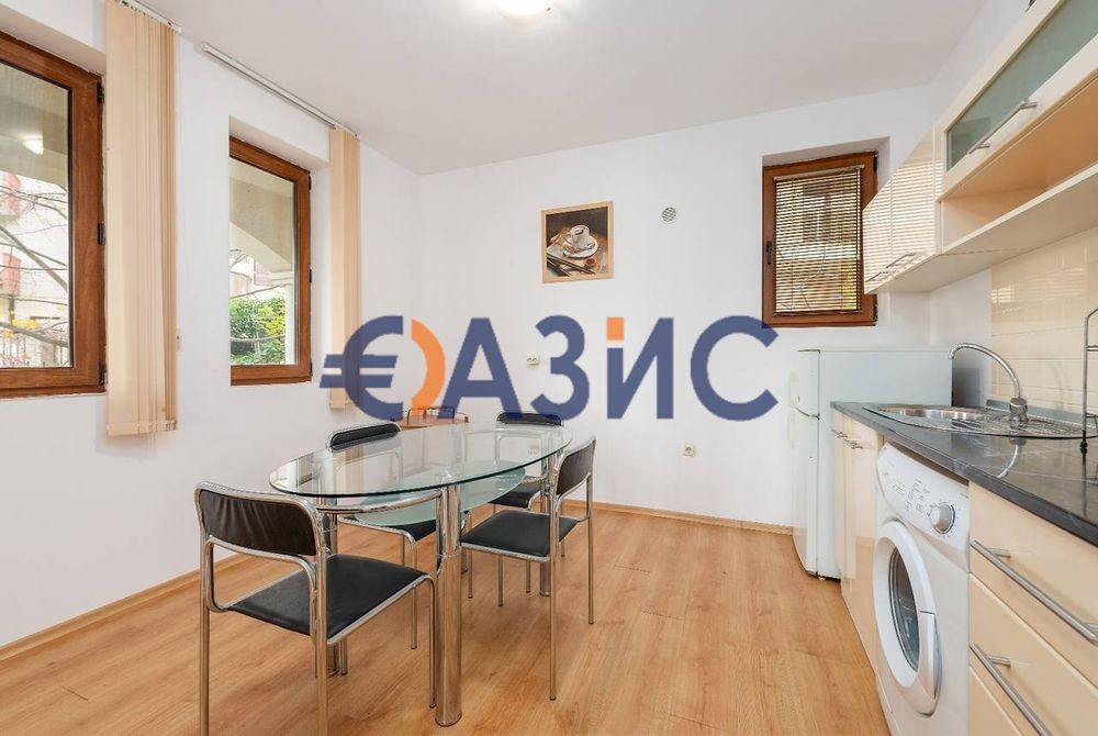 Продава се Двустаен апартамент в к.к. Слънчев бряг - 92 кв.м за 1022 €/кв.м - Снимка #14