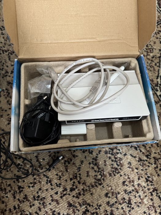 Домашный интернет модемы в хорошем состояние