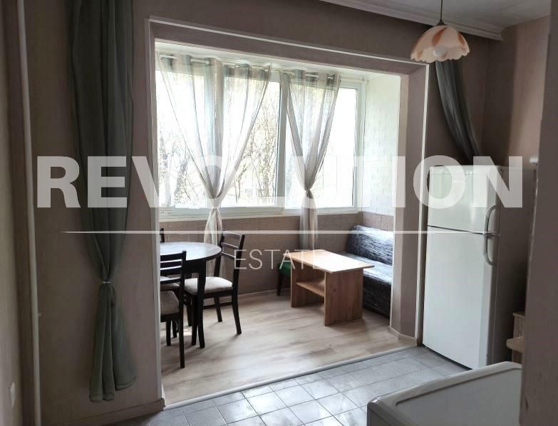 Дава се под наем Двустаен апартамент в Варна, Левски - 45 кв.м за 375 € - Снимка #1