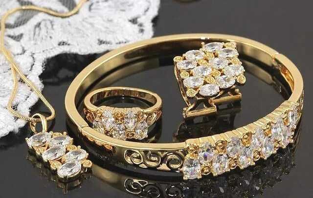 Золотые украшения с бриллиантами обмен на автомобиль
