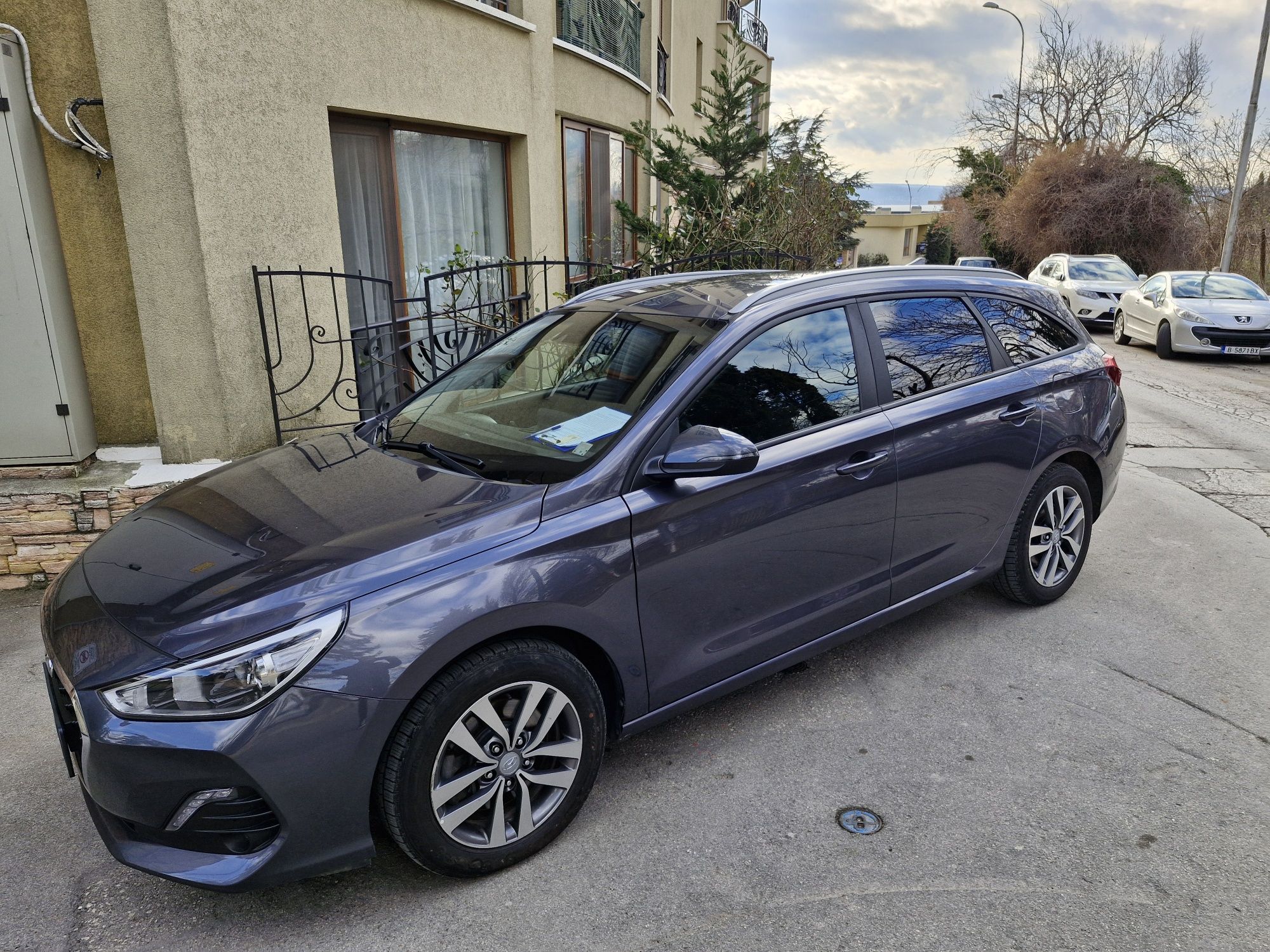 Коли под наем Варна от 25 € на ден. Rent a Car with NEXT5-Fast & Easy!