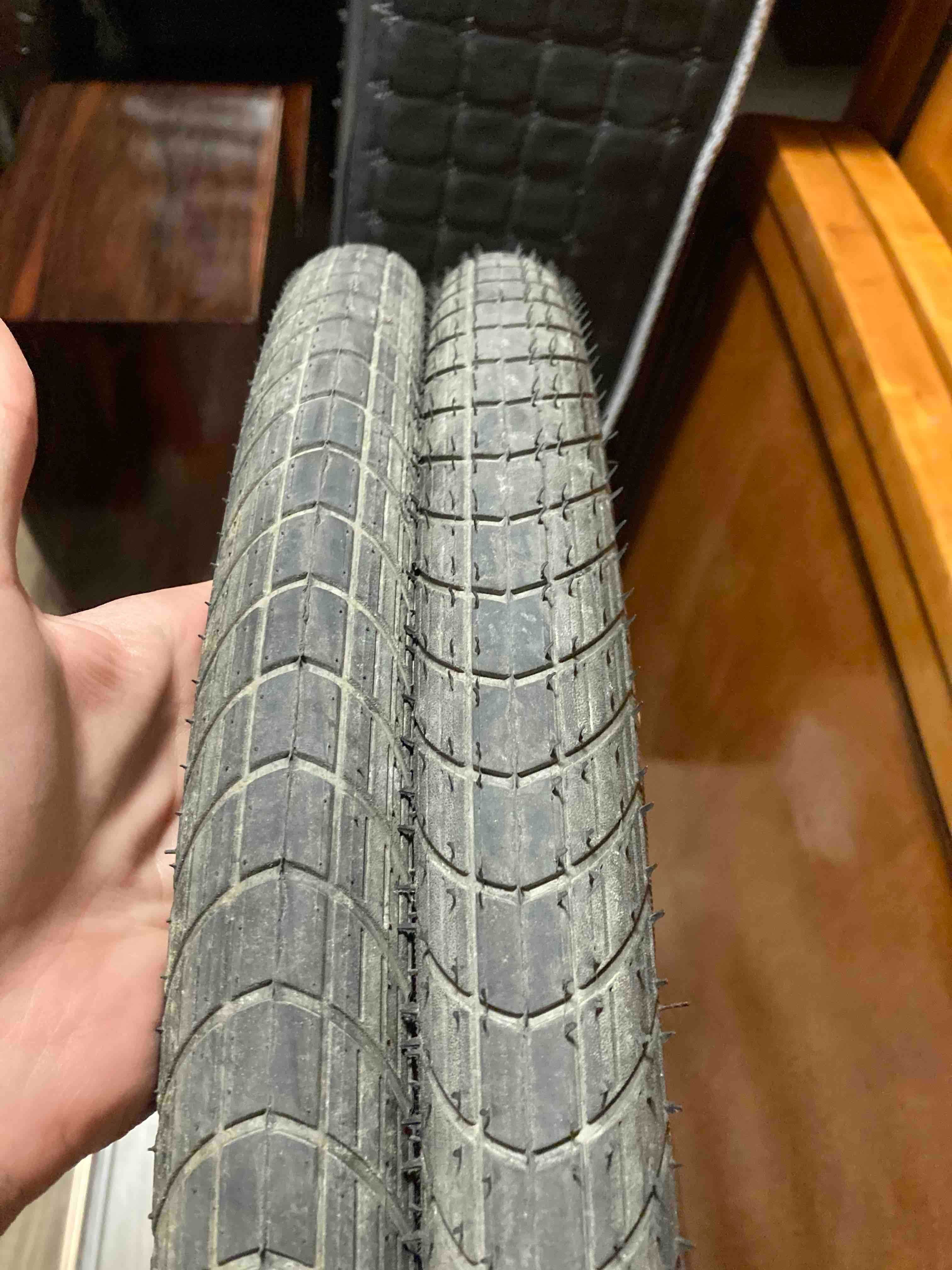 Гуми за колело SCHWABLE 50-622 28" !!КАТО НОВИ!!
