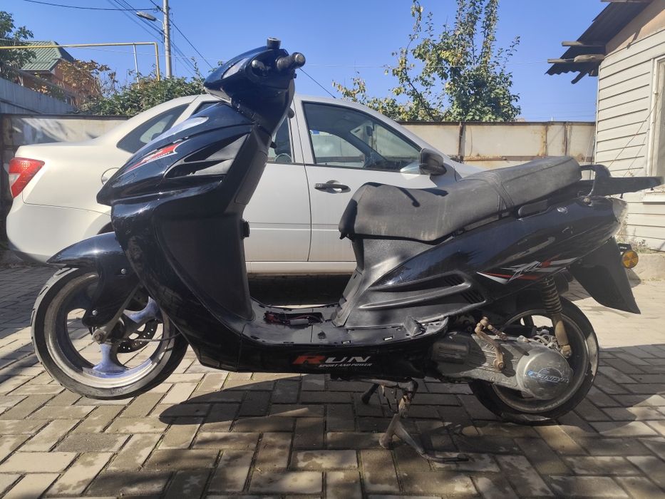 Продаётся мопед (скутер) Run WANGYE — 150 см³