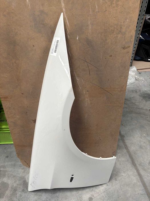 Ляв калник и десен  БМВ Е90 Е91 фейслифт BMW E90 LCI E91 LCI