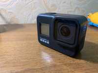 Хорошая GoPro 8 с комплектом и картой на 64 гб