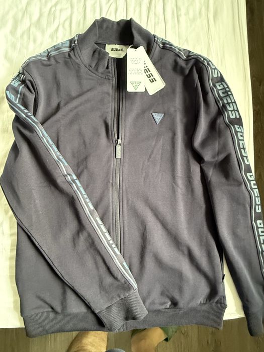 Bluza noua cu eticheta Guess originala marimea M