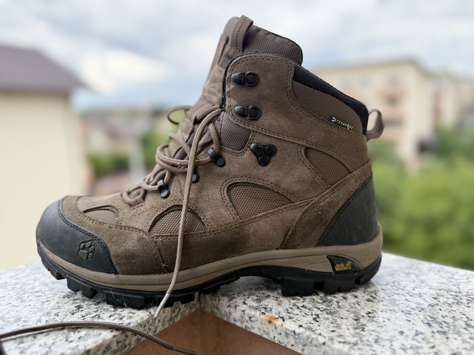 Bocanci tehnici drumetie Jack Wolfskin, Vibram, Texapore