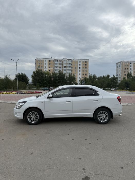 Шевроле Кобальт 2023 год