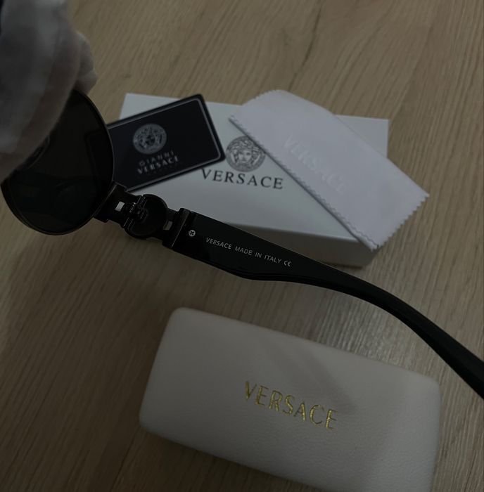 Ochelari de soare Versace