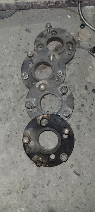 Переходник 4х100/5х112 универсальный